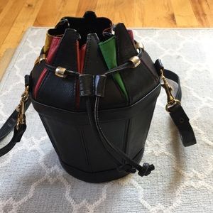 Cueritos bucket bag crossbody